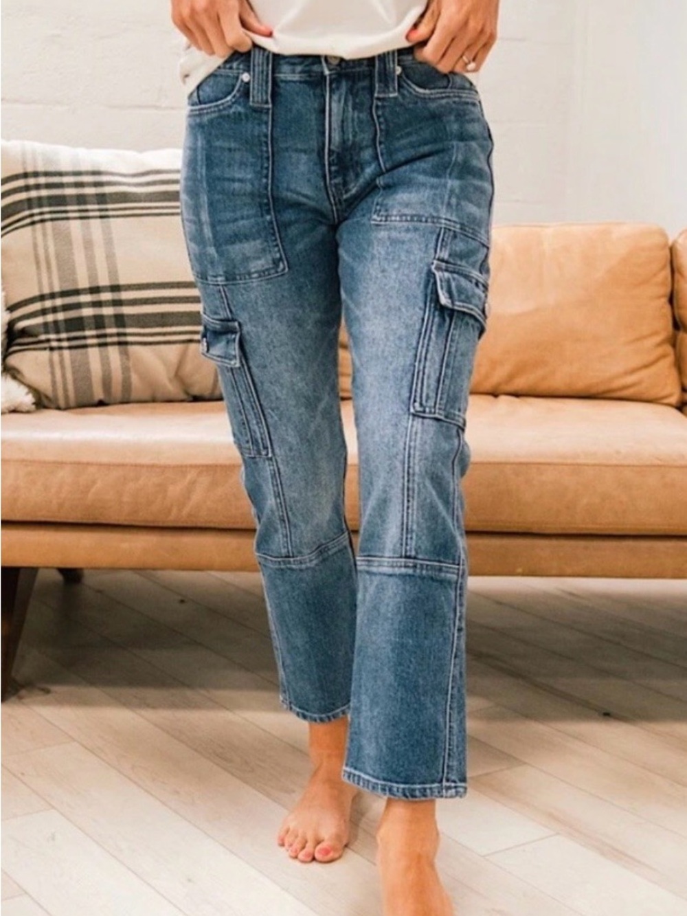 KanCan Avery straight leg cargo jeans Size 24 NWT Ankle Casual Cropped denim
